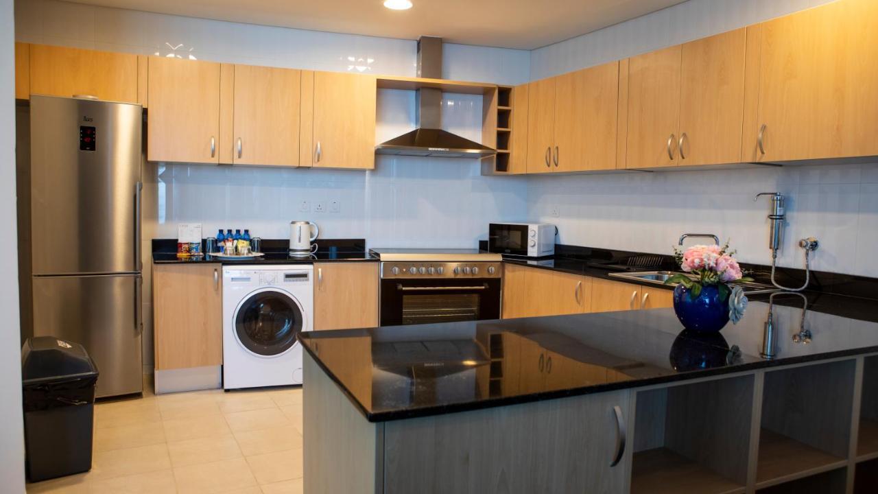 Levels Tower Apartments Kuwait City Bagian luar foto